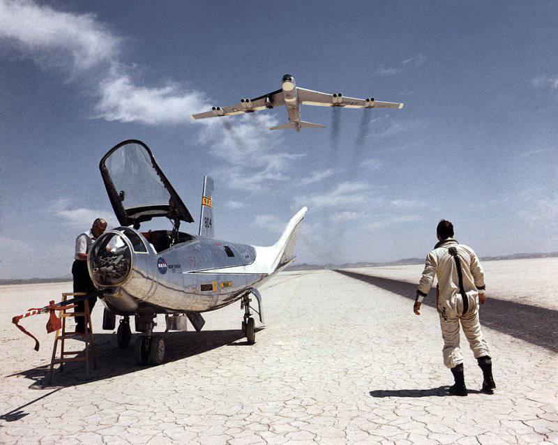 Fliegender Rumpf Northrop M2-F2 und HL-10