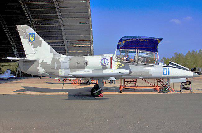 En Crimea, pruebas estatales de la nueva versión de la aeronave L-39M.