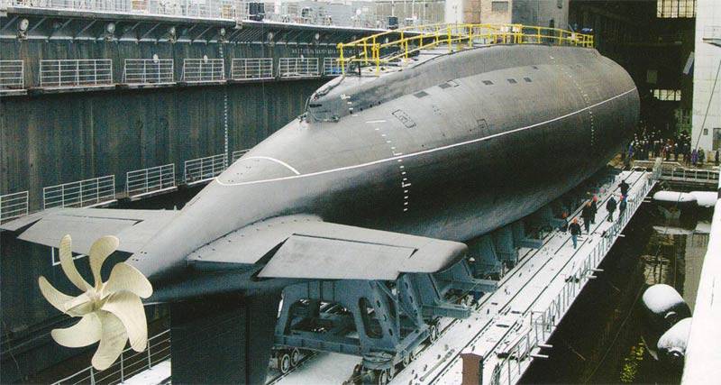 Novorossiysk submarinos diesel-elétricos lançará novembro 28