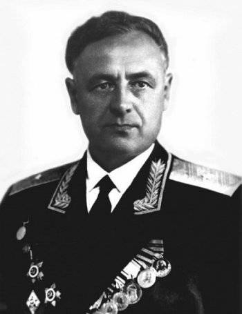 Век генерала Устюменко Век генерала Устюменко