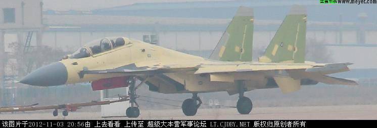 China gelang es, eine doppelte Modifikation des Deckkämpfers J-15 zu schaffen