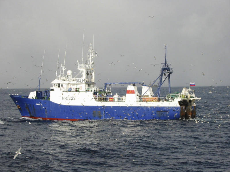세네갈에서 러시아 트롤 어선의 포획 : 아프리카의 지정 학적 투쟁 에피소드