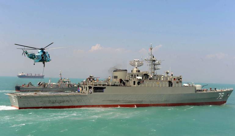 Iran builds three new "Jamaran" destroyers