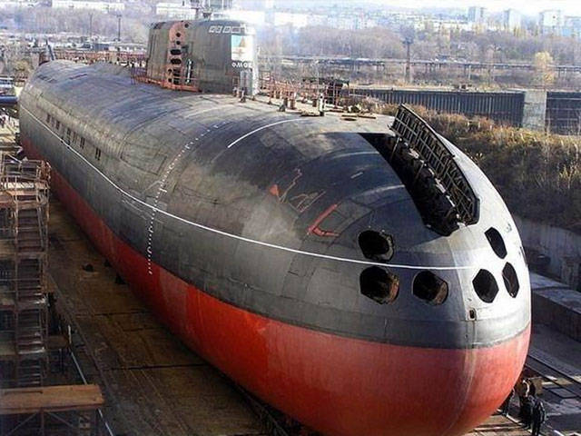 Подморница „Краснодар“ се запалила од варнице