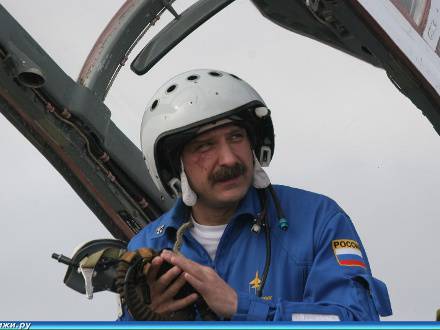 Today is the Day of the navigational service of the Air Force of Russia