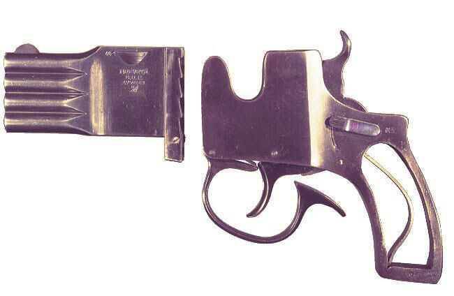 Système de pistolet à quatre canons Reform (Pistole Reform)