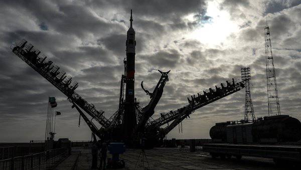 Russia, it's time to develop a military space program