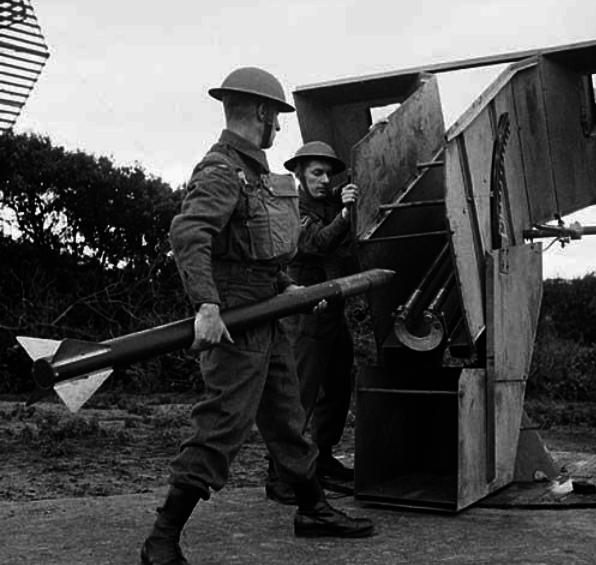 Βρετανικό και αμερικανικό πυραυλικό πυροβολικό του Β' Παγκοσμίου Πολέμου