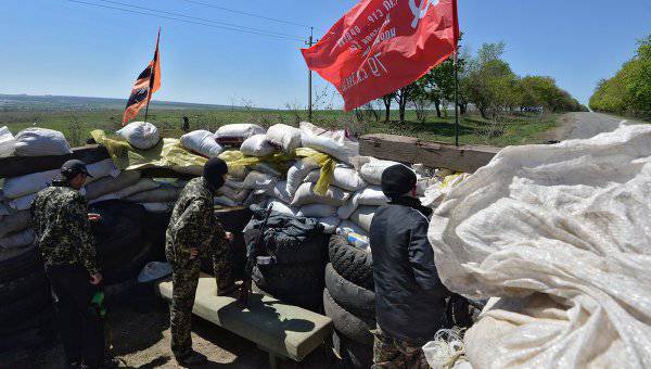 Straßensperren der ukrainischen Armee erschienen in der Nähe von Slavyansk