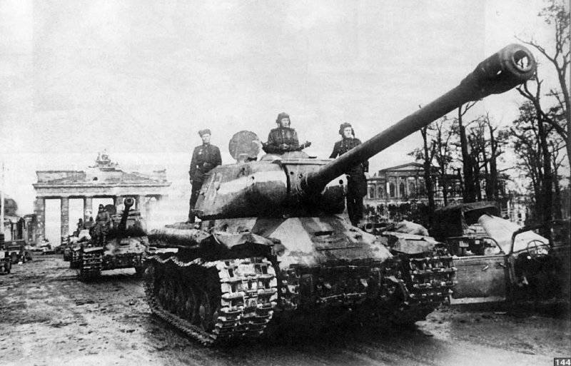 Итоги недели. «Опять у вас эго зачесалось»