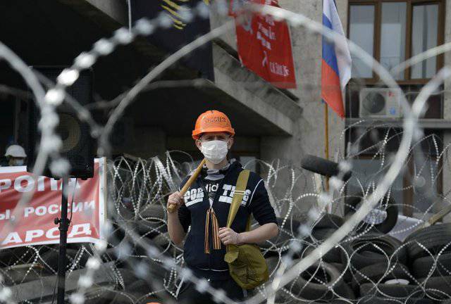 Donbas 민병대는 역습 준비가되어 있으며 부상당한 Valery Bolotov는 어디에서 치료 받고 있습니까?