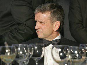 Зурабова послали... поздравить Порошенко