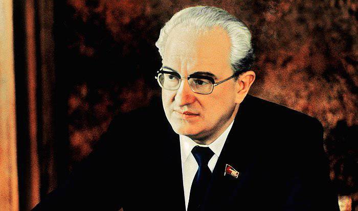 Andropov perestroikan edelläkävijänä