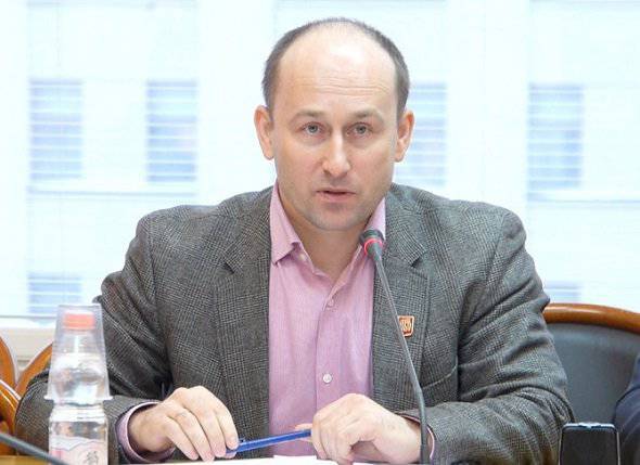 Nikolai Starikov: le gouvernement libéral doit partir