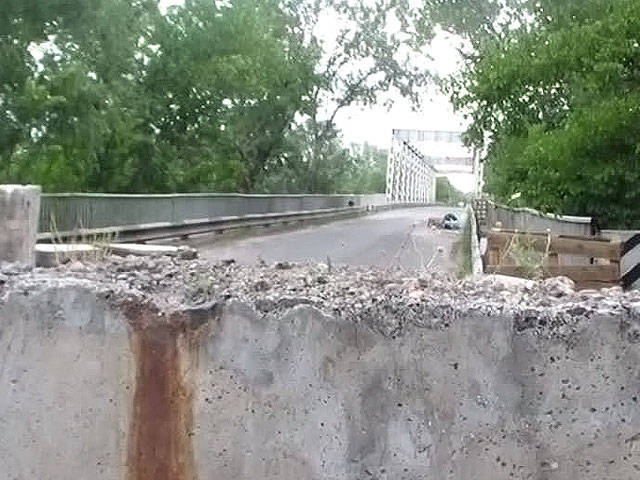 Szemtanú: az orosz határhoz közeli Luhanszk régióban verekedés folyik