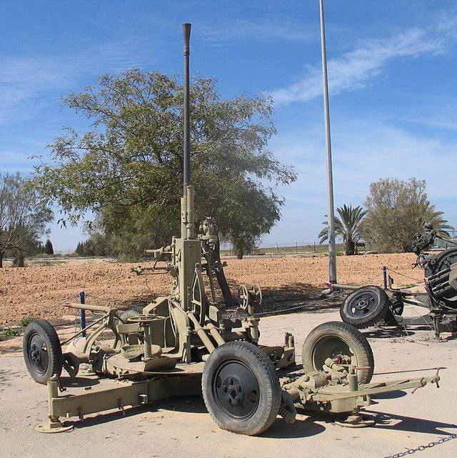 四联装40毫米防空炮图片