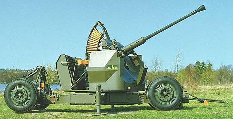 40毫米博福斯高射炮图片