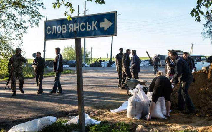 معارك بالقرب من سلافيانسك. معلومات حول استخدام الذخيرة بالكلور من قبل قوات الأمن الأوكرانية