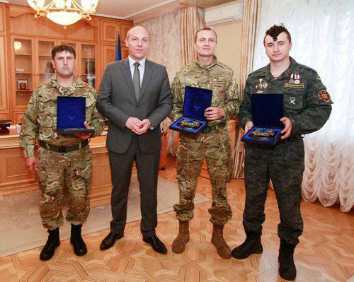 Der Nationale Sicherheits- und Verteidigungsrat der Ukraine kündigte den Gegenangriff der Miliz und den Einsatz von "Präzisionswaffen" der ukroVS an
