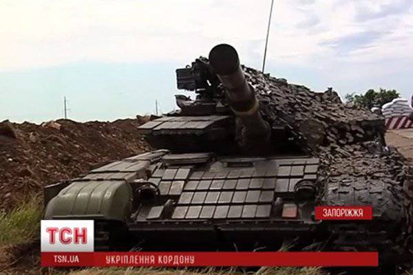 Gepantserde controleposten van het Oekraïense leger verschijnen in de regio Zaporozhye