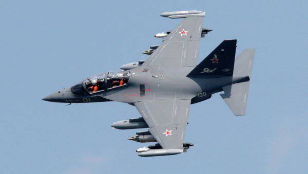 Elokuussa Venäjän ilmavoimat jatkavat taistelukoulutuskoneiden Yak-130 lennot
