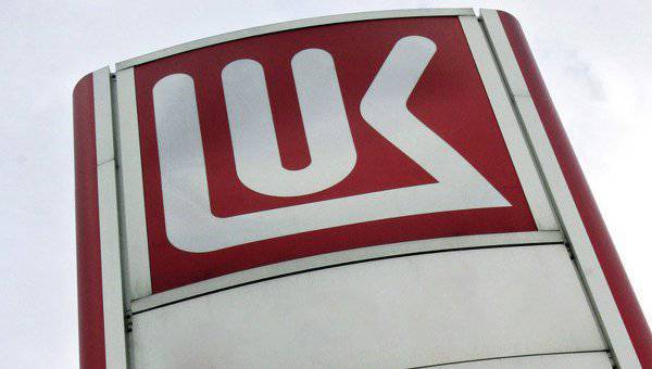 "Pravý sektor" přešel přes "Lukoil"