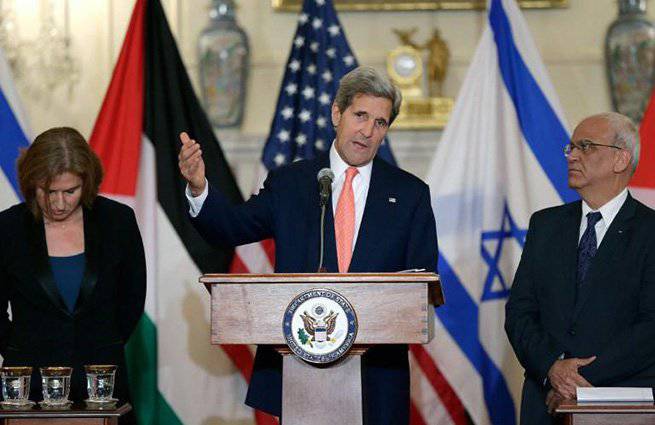 Израильские спецслужбы прослушивали телефонные переговоры Джона Керри
