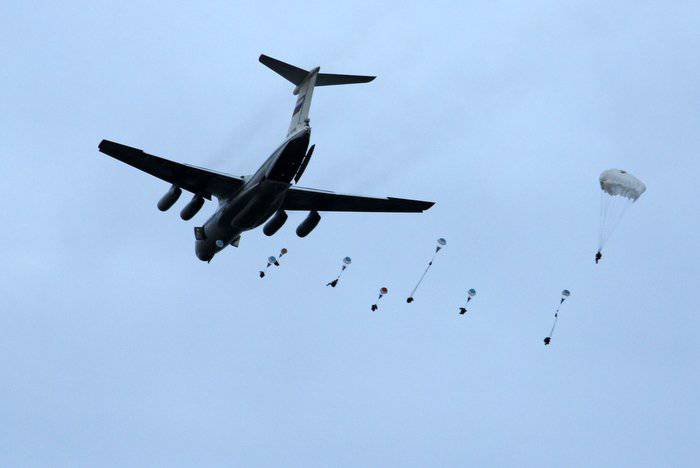 Les exercices de la force aéroportée ont commencé dans la région de Pskov