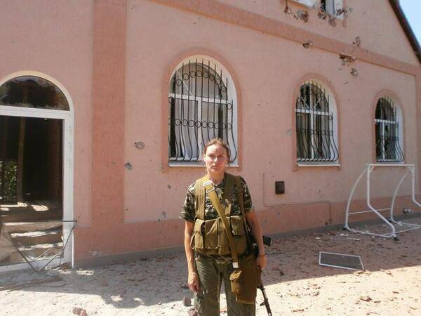 Mulher alemã ortodoxa da milícia Novorossiya: "Se Donbass não resistir, os nazistas seguirão em frente"