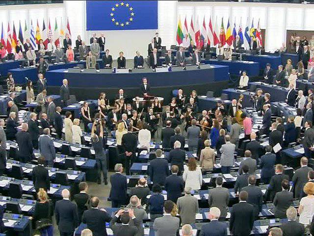 Депутаты Европарламента призывают отменить санкции против России