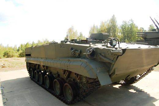 מערכת טילים נגד טנקים הנעה עצמית 9P162 "Kornet-T"