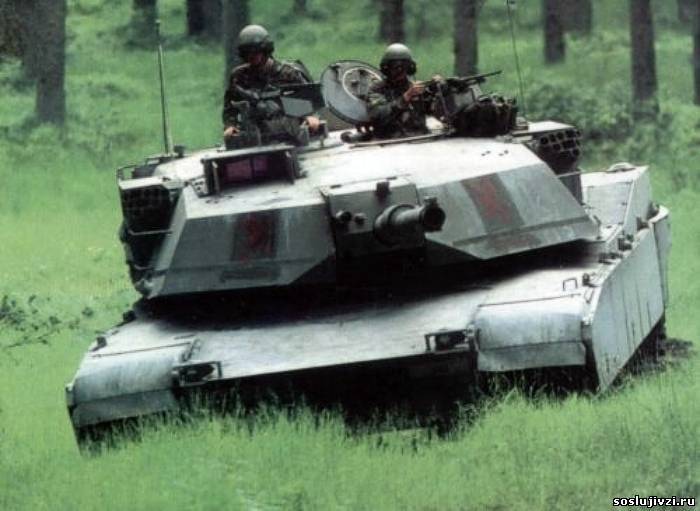 Les États-Unis envoient des contingents militaires supplémentaires et des véhicules blindés lourds en Pologne et dans les pays baltes