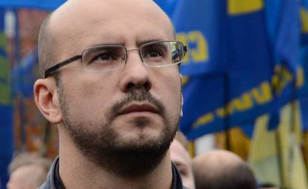 ウクライナの国土委員会の委員長がドンバスで戦うために派遣されました