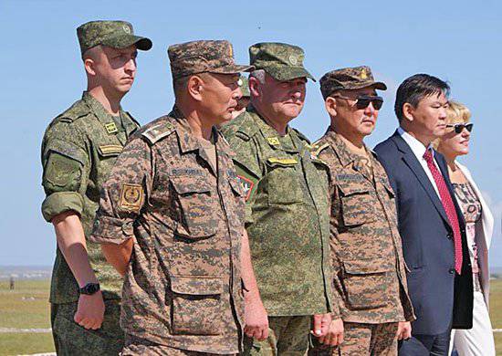En Mongolia, lanzó ejercicios antiterroristas "Selenga - 2014".