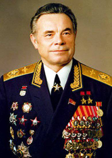 Al aniversario 100 del nacimiento del mariscal de vuelo principal P.S. Kutajov