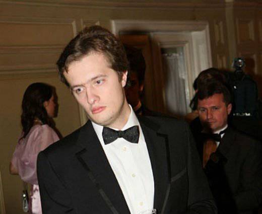 Украинские СМИ "увидели" Порошенко и Авакова (младших) на передовой "АТО"