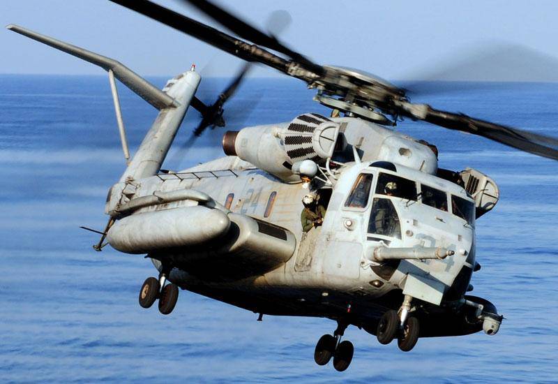Un hélicoptère américain transportant un soldat 25 est tombé dans les eaux du golfe d'Aden