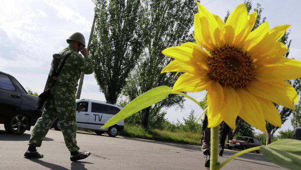 Петр Порошенко ввел режим постоянного прекращения огня на Донбассе
