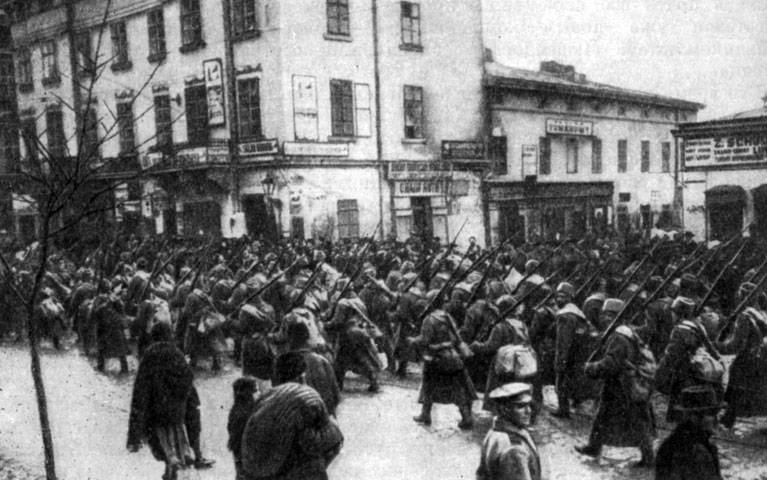 La entrada de las tropas rusas en lviv. La foto 3 septiembre 1914