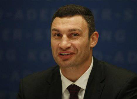 Klitschko invita a los habitantes de Kiev a asistir al funeral de los muertos en la "ATO".