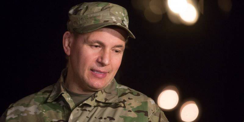 Der Verteidigungsminister der Ukraine präsentierte eine neue Version der Gründe für das Versagen der ukrainischen Armee in der ATO-Zone
