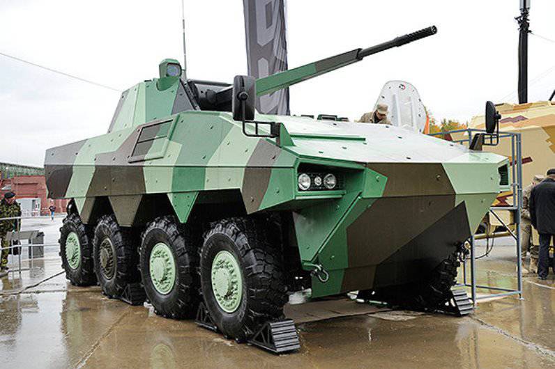 ロシアのAtom BMPのデモンストレーションが2015で予定されています。