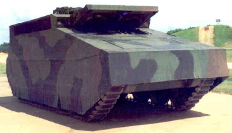 O projeto do veículo blindado compósito (CAV) do tanque "invisível", totalmente feito de materiais compósitos