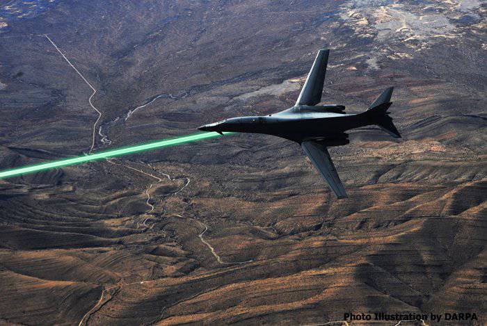 Nos Estados Unidos estão desenvolvendo lasers que podem proteger a aeronave do hemisfério traseiro