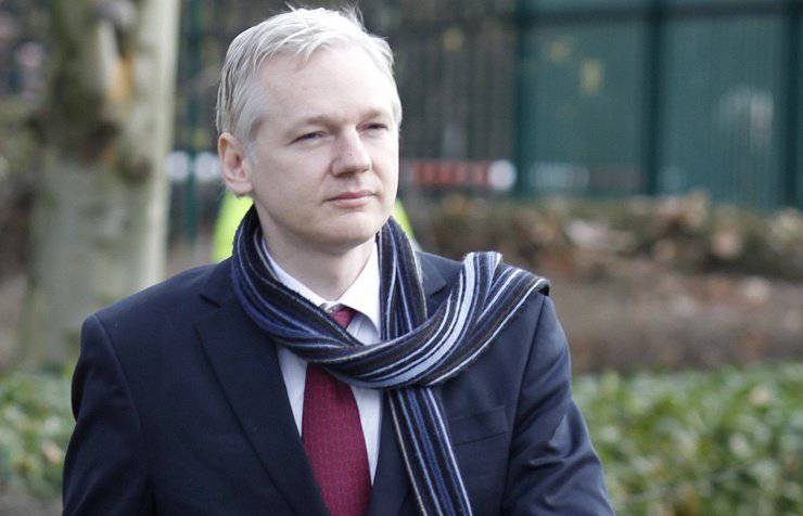Julian Assange : Google의 주요 관심사는 정보 마이닝입니다.
