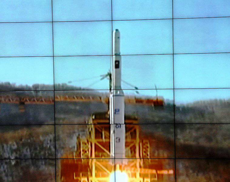 मीडिया: उत्तर कोरिया परमाणु हथियार देने में सक्षम मिसाइलों का निर्माण करता है