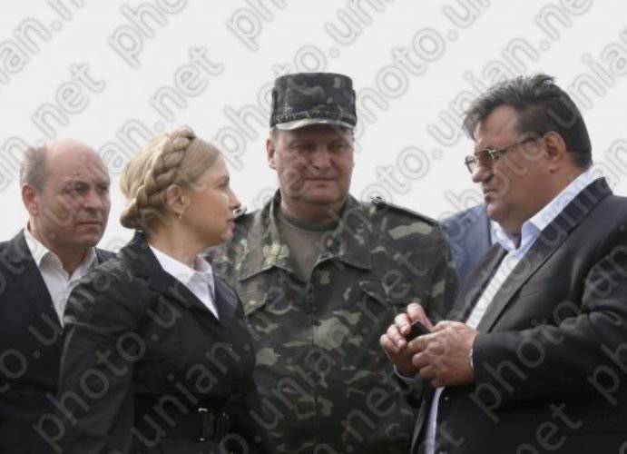 Tymoshenko propuso eliminar a Geletey y asignar a su lugar "su" general con un pasado de combate