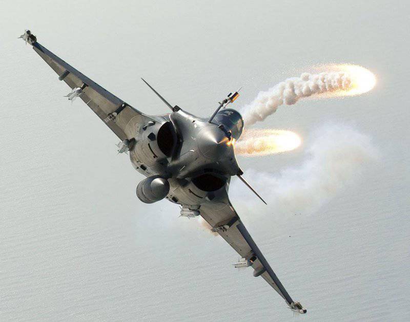 Системы защиты авиации от современных средств поражения