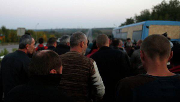 500を超えるウクライナの治安当局者が民兵隊に拘束されている