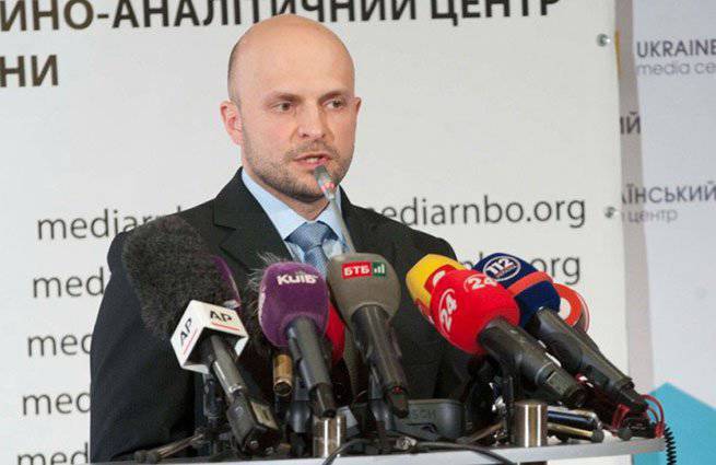 우크라이나의 NSDC는 언론에 검열을 도입 할 예정이다.